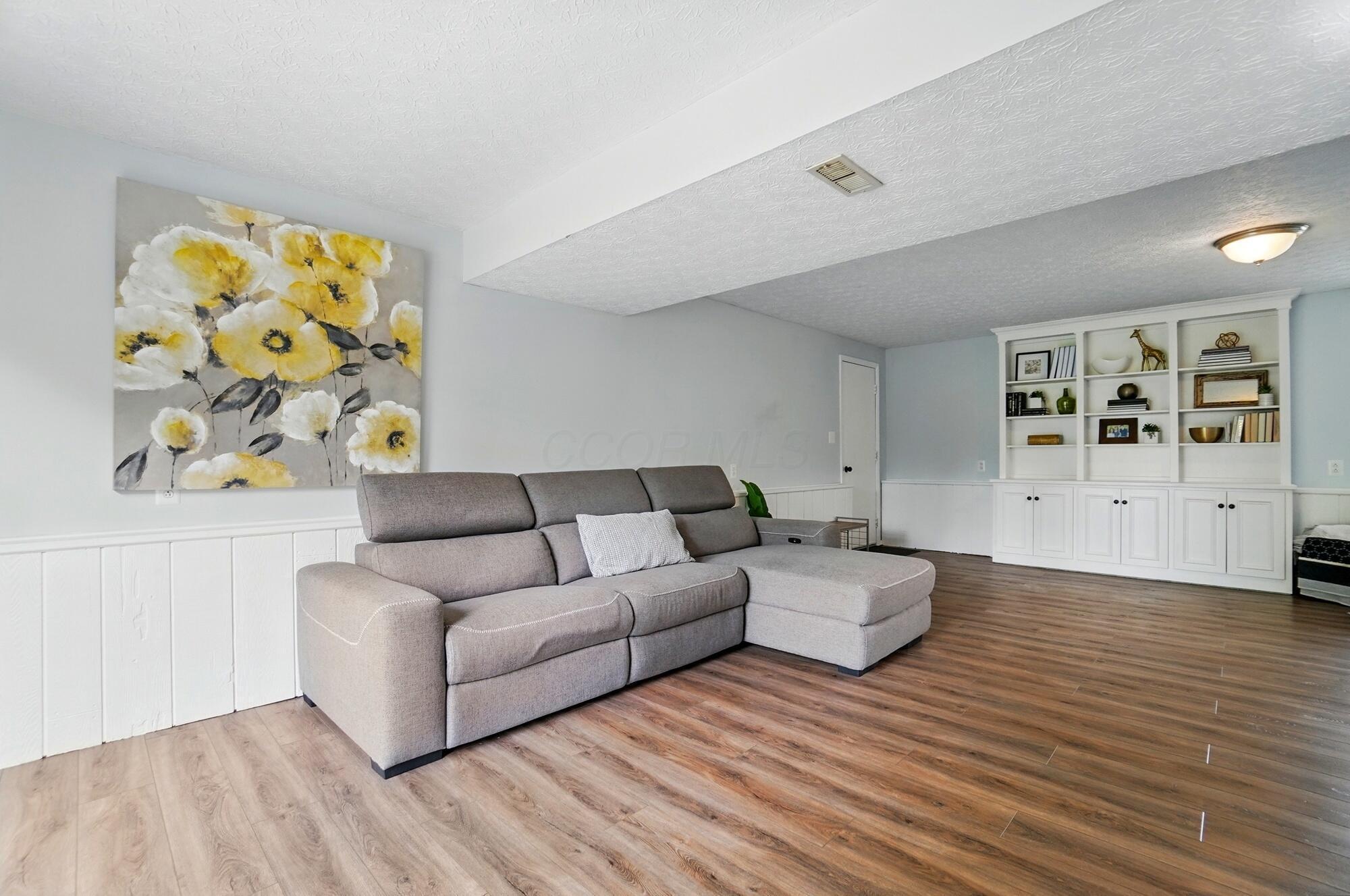 1707 Wessel Drive, Columbus, Ohio image 35