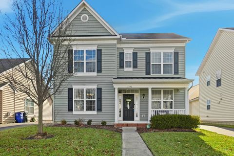 Photo of 5491 Sentinel Falls Street, Dublin, OH 43016 (MLS # 226001249)