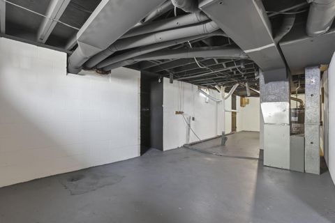 Tiny photo for 2947 E Mound Street, Columbus, OH 43209 (MLS # 226002382)