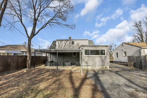 Tiny photo for 2947 E Mound Street, Columbus, OH 43209 (MLS # 226002382)