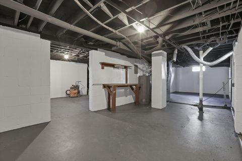 Tiny photo for 2947 E Mound Street, Columbus, OH 43209 (MLS # 226002382)