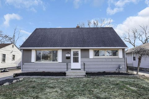 Photo of 2947 E Mound Street, Columbus, OH 43209 (MLS # 226002382)