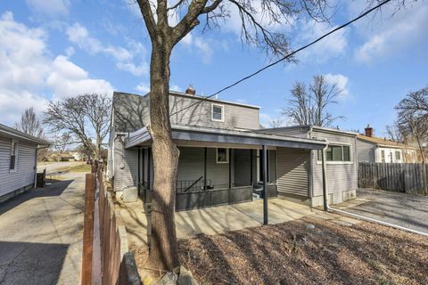 Tiny photo for 2947 E Mound Street, Columbus, OH 43209 (MLS # 226002382)
