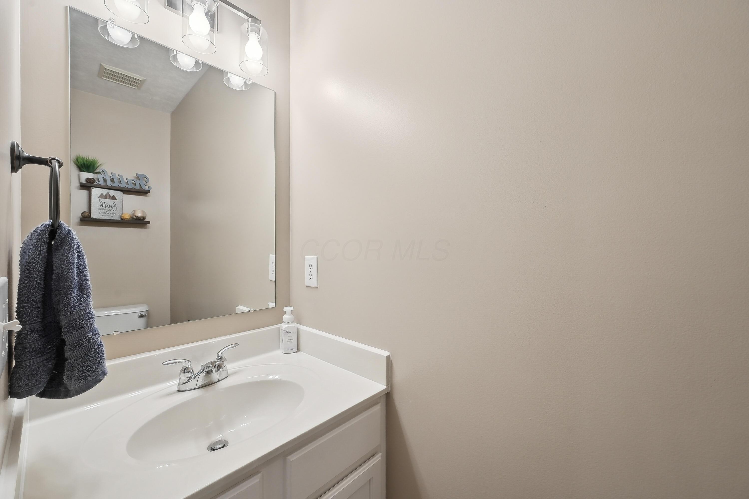 1270 Sassafras Lane, Marysville, Ohio image 38
