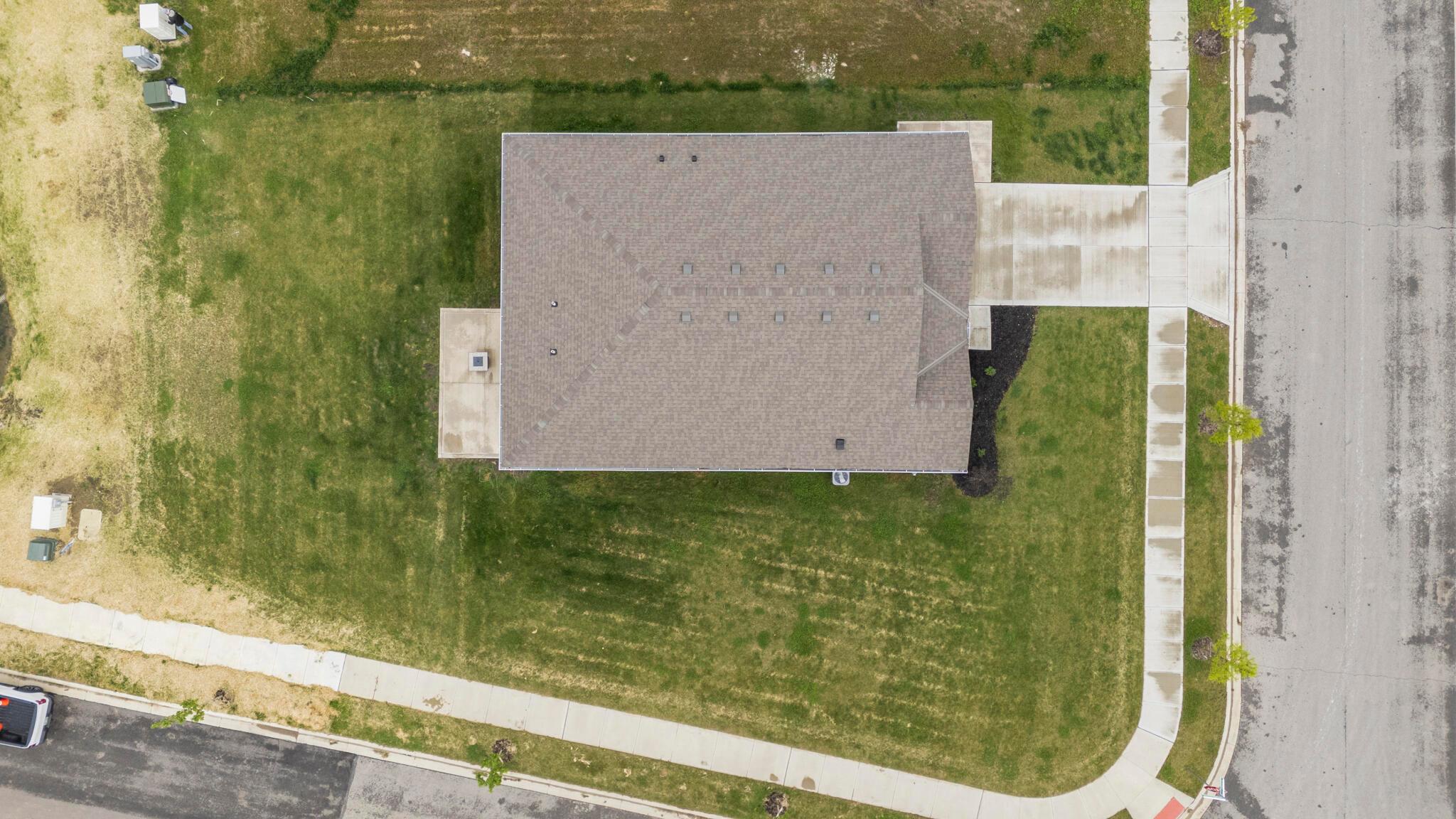 1002 Leslie Drive, Plain City, Ohio image 35