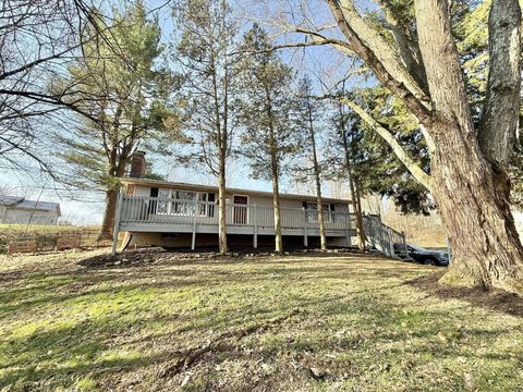 Photo of 675 Berry Road, Howard, OH 43028 (MLS # 226008623)