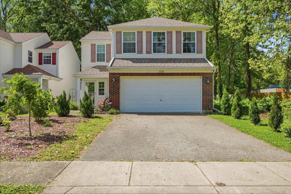 Photo of 3039 Cumberland Woods Drive, Columbus, OH 43219 (MLS # 226017326)