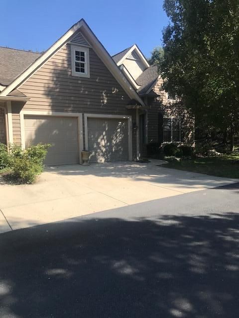 Photo of 22 Brookehill Drive, Powell, OH 43065 (MLS # 225035762)