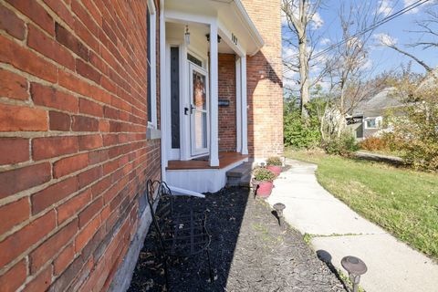 Tiny photo for 102 W Lincoln Avenue, Delaware, OH 43015 (MLS # 226001084)