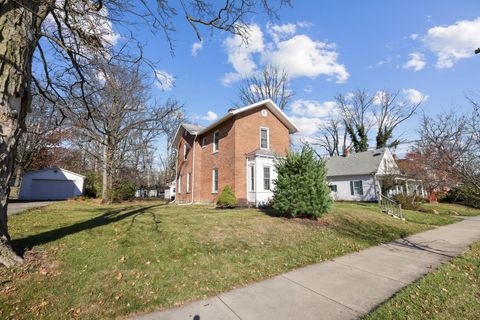 Tiny photo for 102 W Lincoln Avenue, Delaware, OH 43015 (MLS # 226001084)