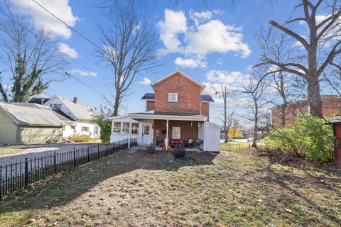 Tiny photo for 102 W Lincoln Avenue, Delaware, OH 43015 (MLS # 226001084)