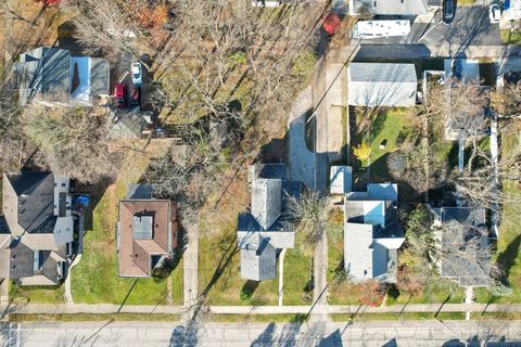 Tiny photo for 102 W Lincoln Avenue, Delaware, OH 43015 (MLS # 226001084)