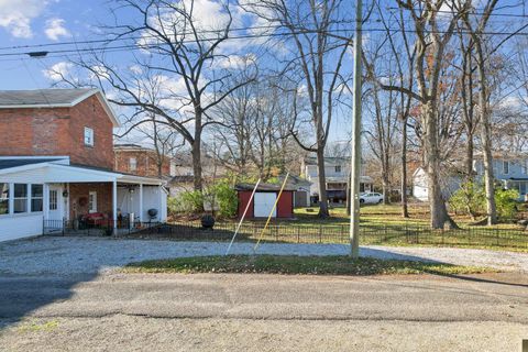 Tiny photo for 102 W Lincoln Avenue, Delaware, OH 43015 (MLS # 226001084)