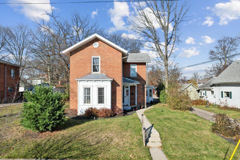 Tiny photo for 102 W Lincoln Avenue, Delaware, OH 43015 (MLS # 226001084)