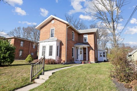 Tiny photo for 102 W Lincoln Avenue, Delaware, OH 43015 (MLS # 226001084)