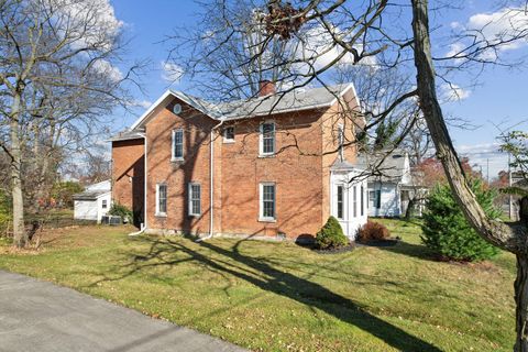 Tiny photo for 102 W Lincoln Avenue, Delaware, OH 43015 (MLS # 226001084)