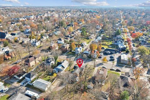 Tiny photo for 102 W Lincoln Avenue, Delaware, OH 43015 (MLS # 226001084)