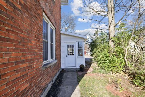 Tiny photo for 102 W Lincoln Avenue, Delaware, OH 43015 (MLS # 226001084)