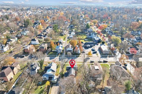 Tiny photo for 102 W Lincoln Avenue, Delaware, OH 43015 (MLS # 226001084)