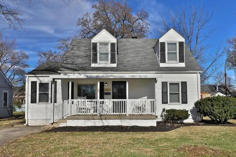 Photo of 2424 Holt Avenue, Columbus, OH 43219 (MLS # 225041682)