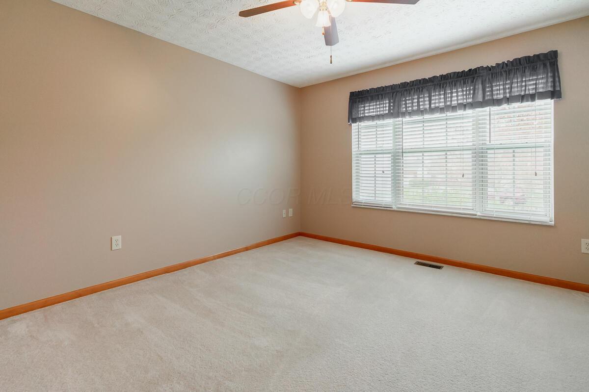 7962 Earldale Court, Lewis Center, Ohio image 17