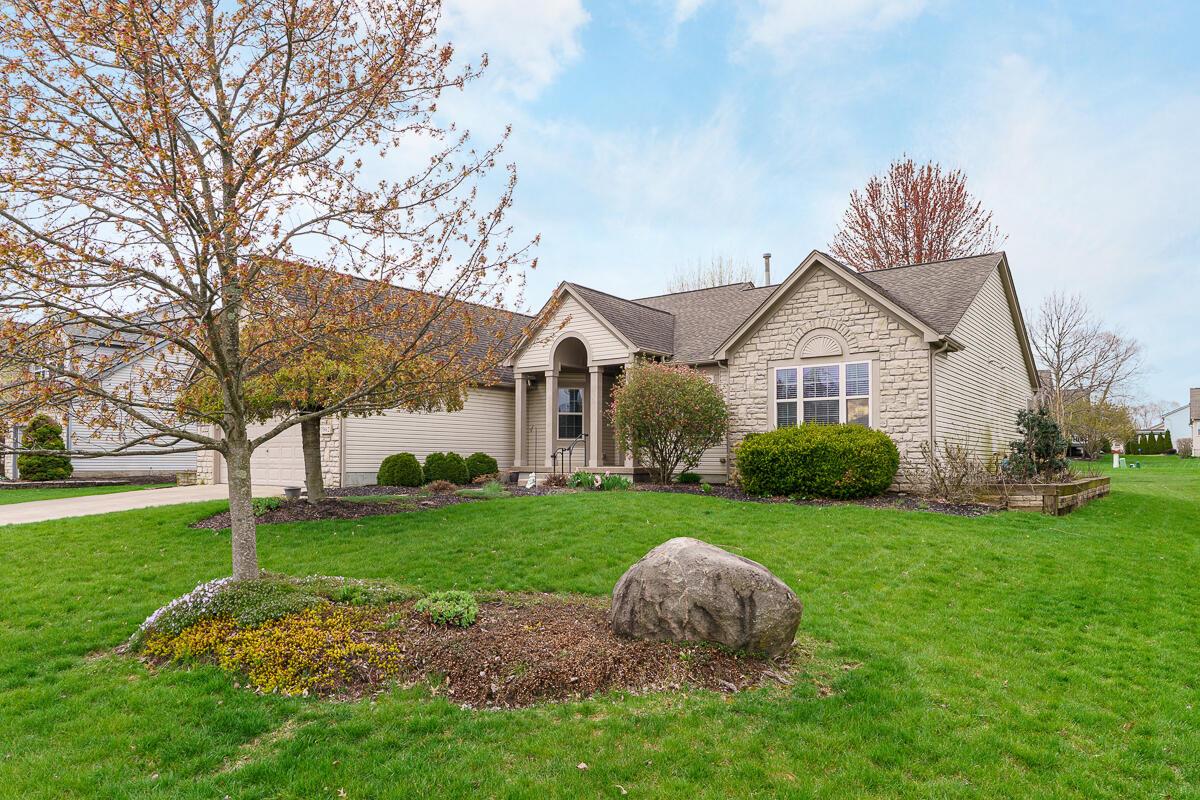 7962 Earldale Court, Lewis Center, Ohio image 1