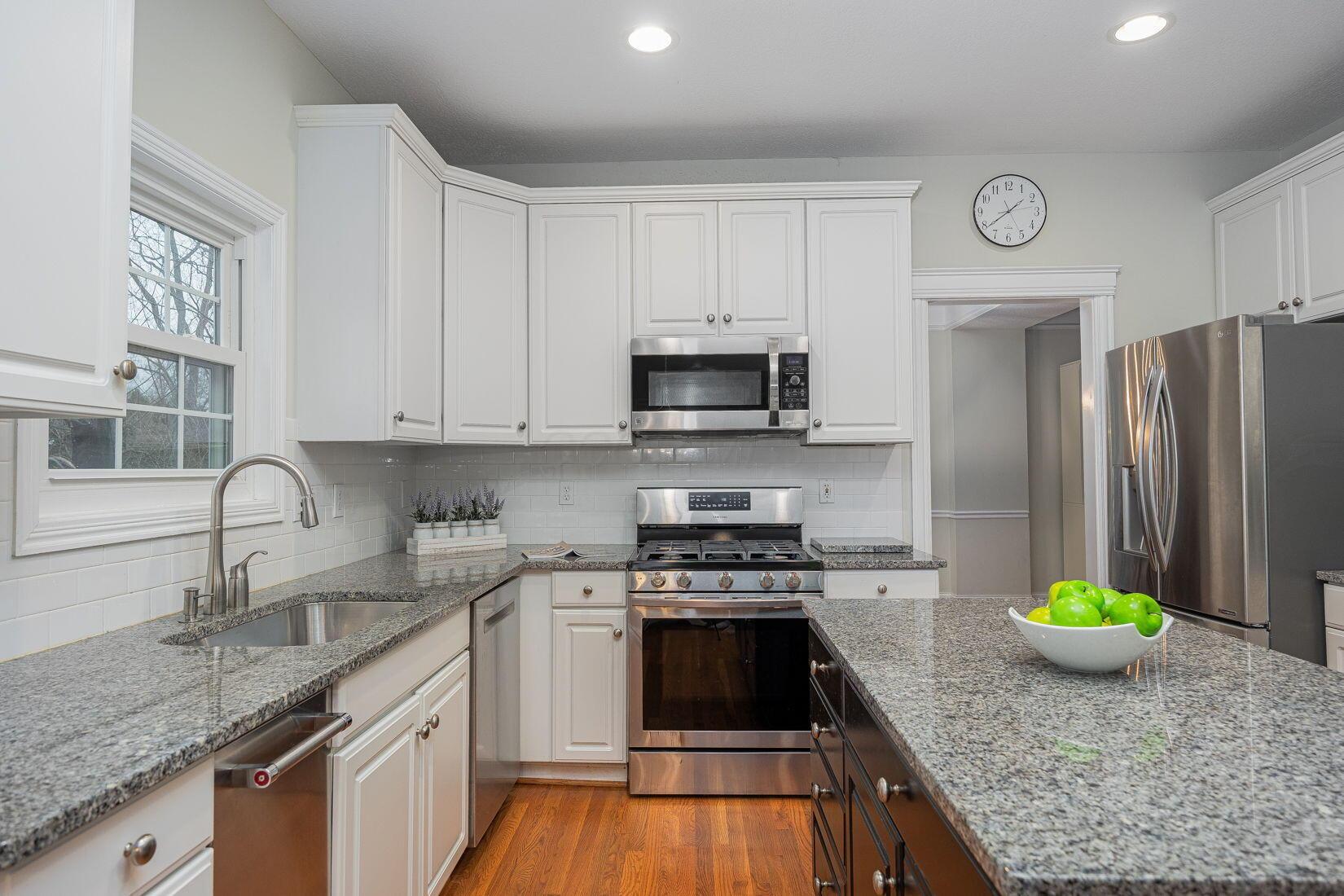 5044 Heath Gate Drive, New Albany, Ohio image 16