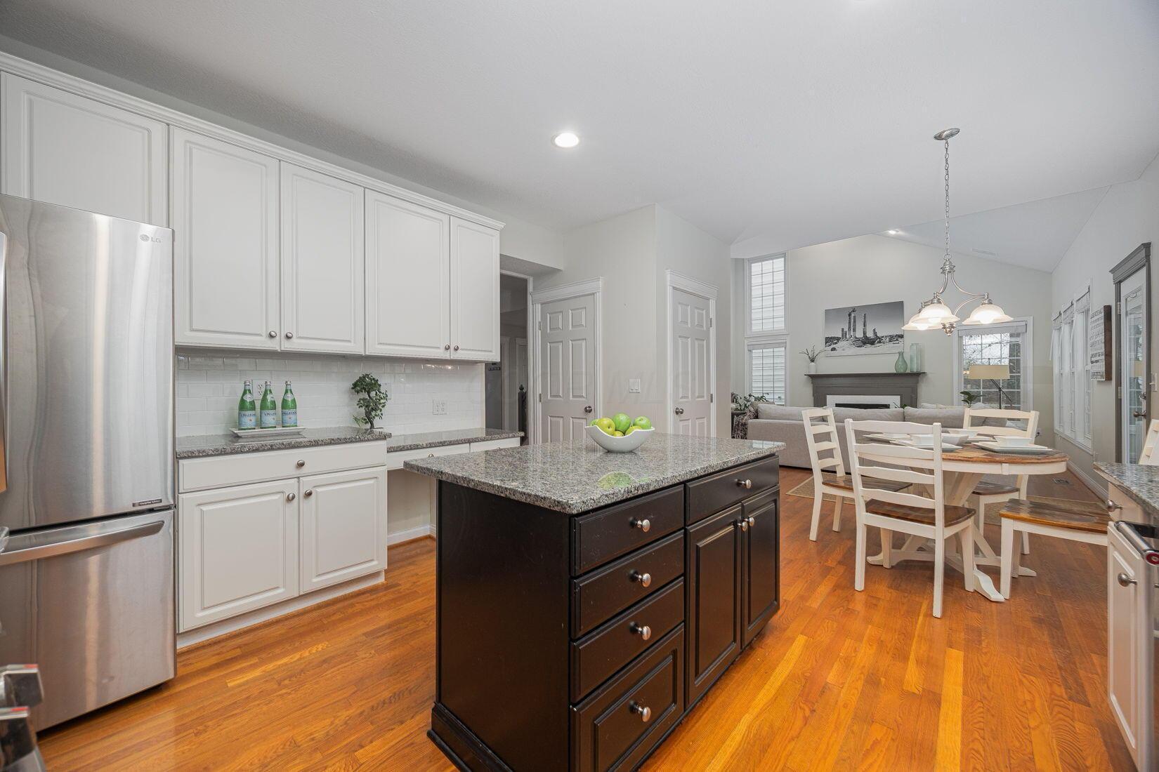 5044 Heath Gate Drive, New Albany, Ohio image 18