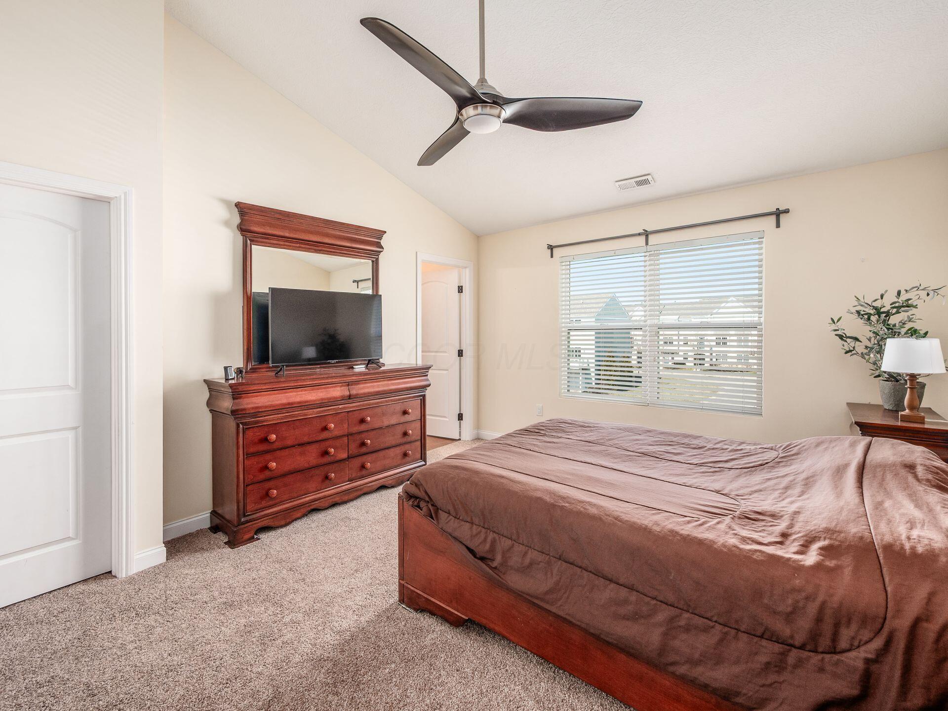 5892 Passage Creek Drive #1802, Dublin, Ohio image 15