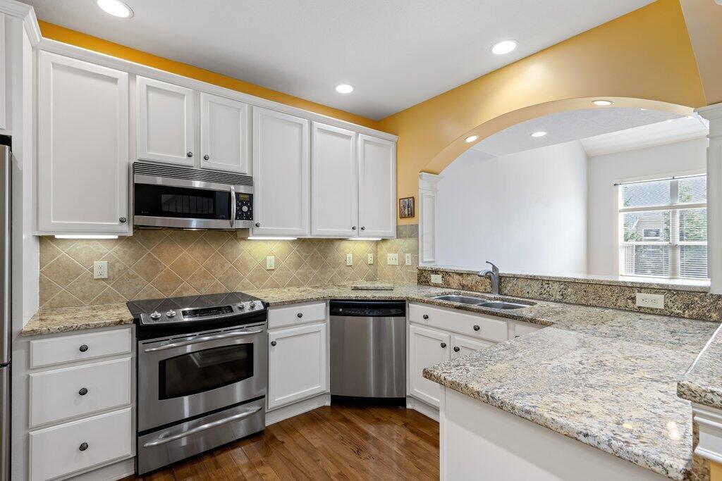 6575 Wensley Court, Westerville, Ohio image 7