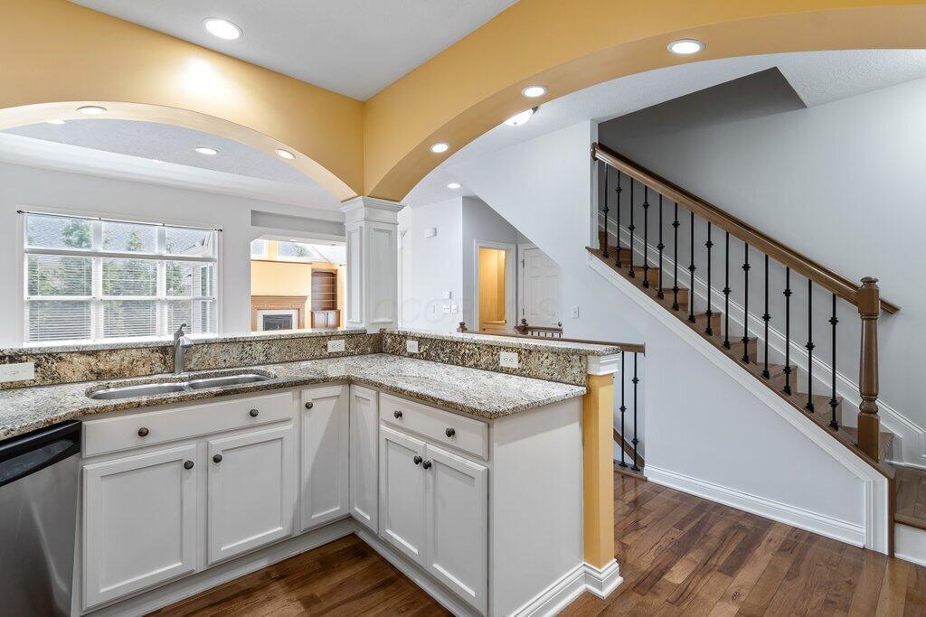 6575 Wensley Court, Westerville, Ohio image 5