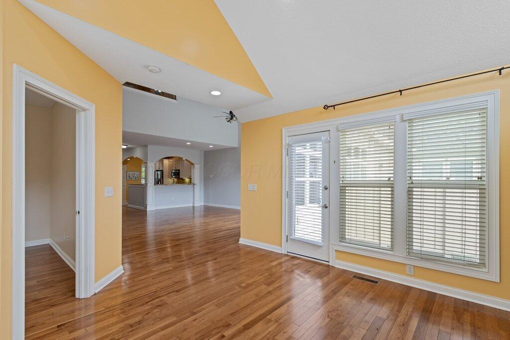 6575 Wensley Court, Westerville, Ohio image 18