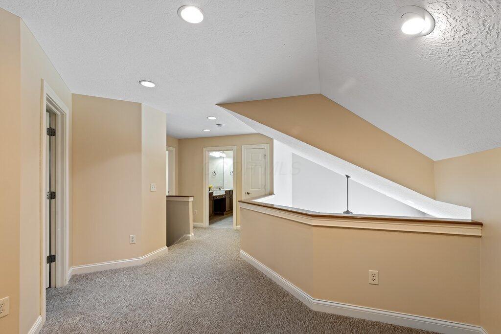 6575 Wensley Court, Westerville, Ohio image 27