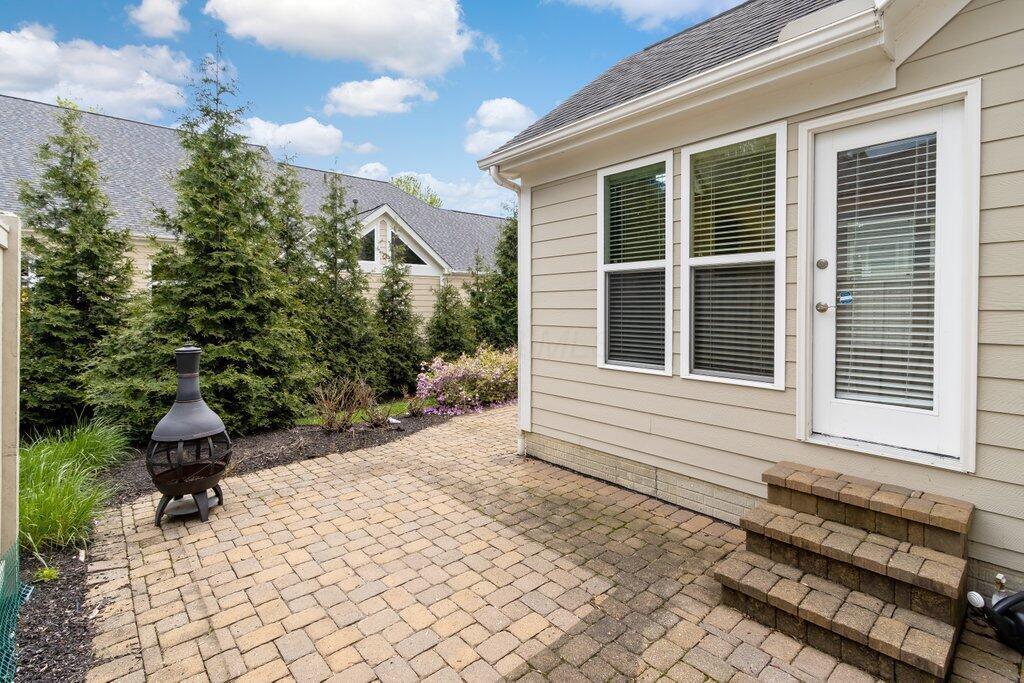 6575 Wensley Court, Westerville, Ohio image 35