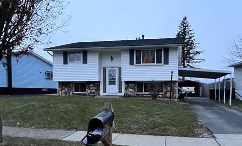 Photo of 3116 Musket Ridge Drive, Columbus, OH 43223 (MLS # 226005621)