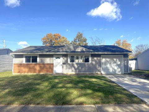 Photo of 5200 Mapleridge Drive, Columbus, OH 43232 (MLS # 225043043)