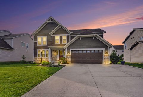 Photo of 121 Robinette Street, Pickerington, OH 43147 (MLS # 226017033)