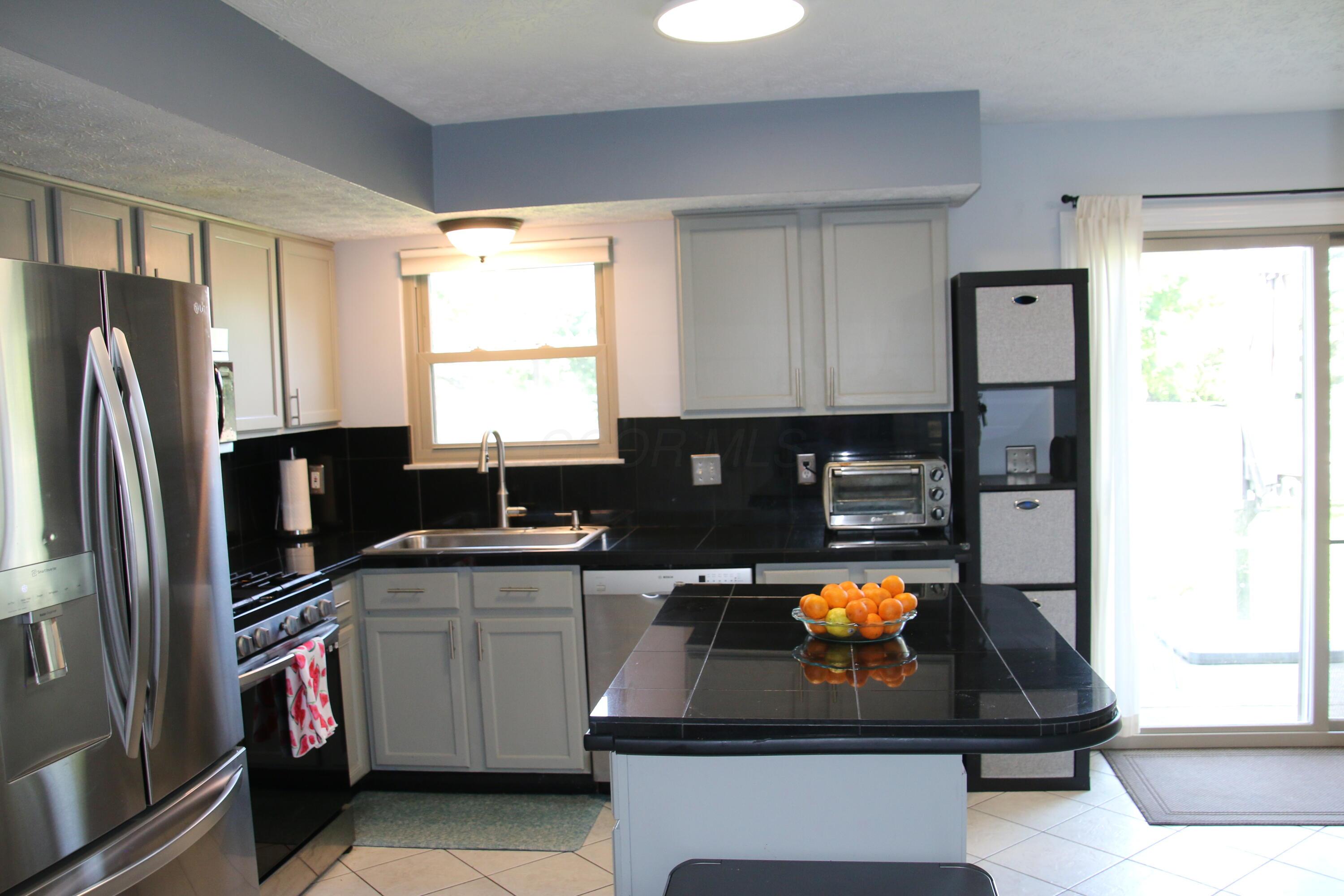 Westerville, Ohio 43082, United States, 5 Bedrooms Bedrooms, ,4 BathroomsBathrooms,Residential,Active,154279