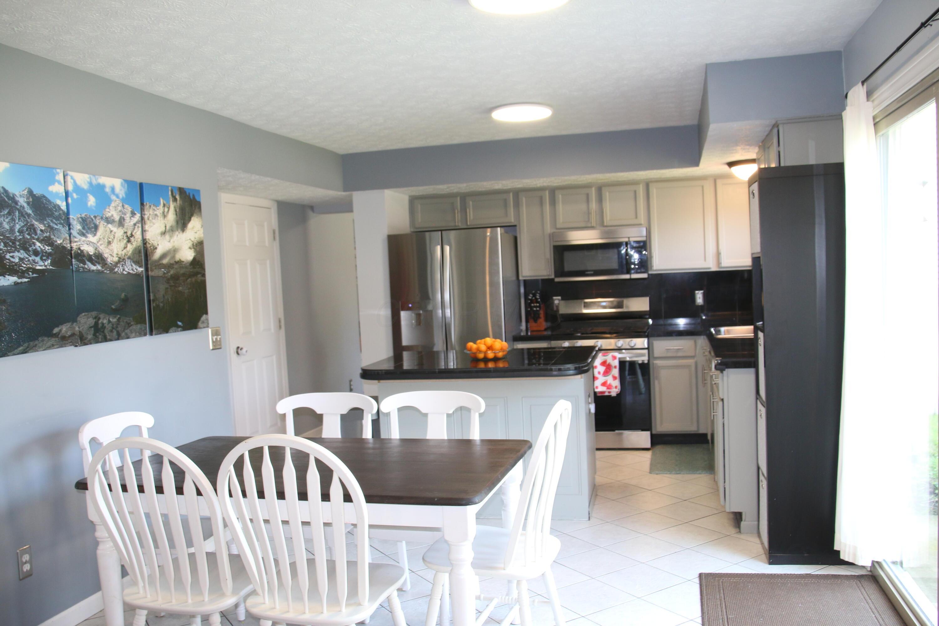 Westerville, Ohio 43082, United States, 5 Bedrooms Bedrooms, ,4 BathroomsBathrooms,Residential,Active,154279