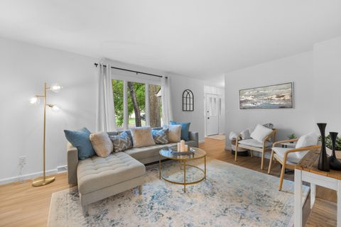 Tiny photo for 858 Knebworth Court, Westerville, OH 43081 (MLS # 225044486)