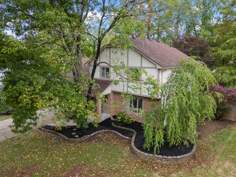 Tiny photo for 858 Knebworth Court, Westerville, OH 43081 (MLS # 225044486)