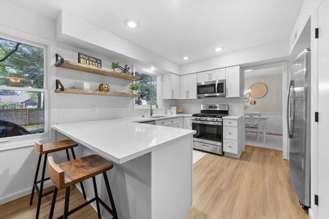 Photo of 858 Knebworth Court, Westerville, OH 43081 (MLS # 225044486)