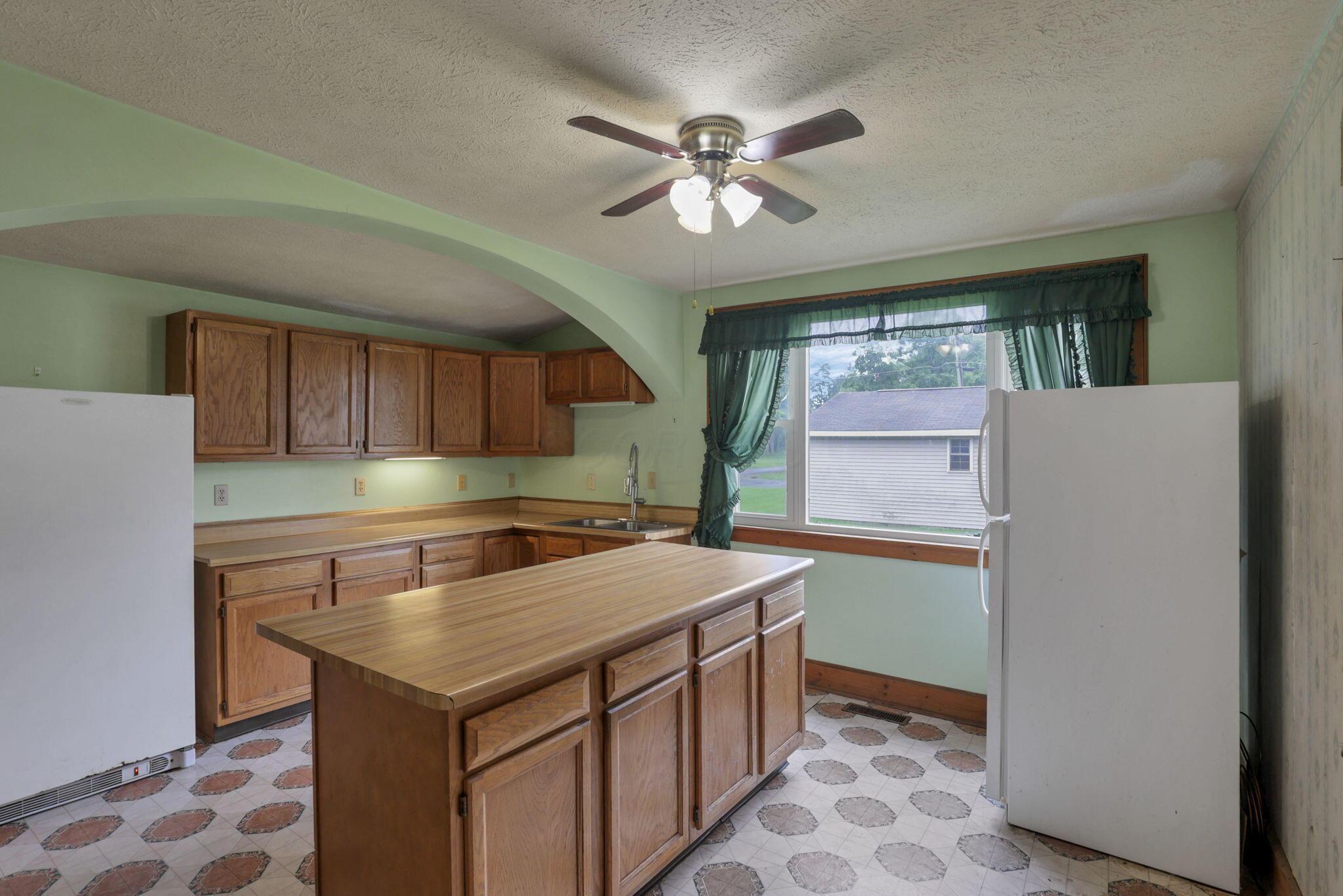 43 Columbus Road, Mount Vernon, Ohio image 6
