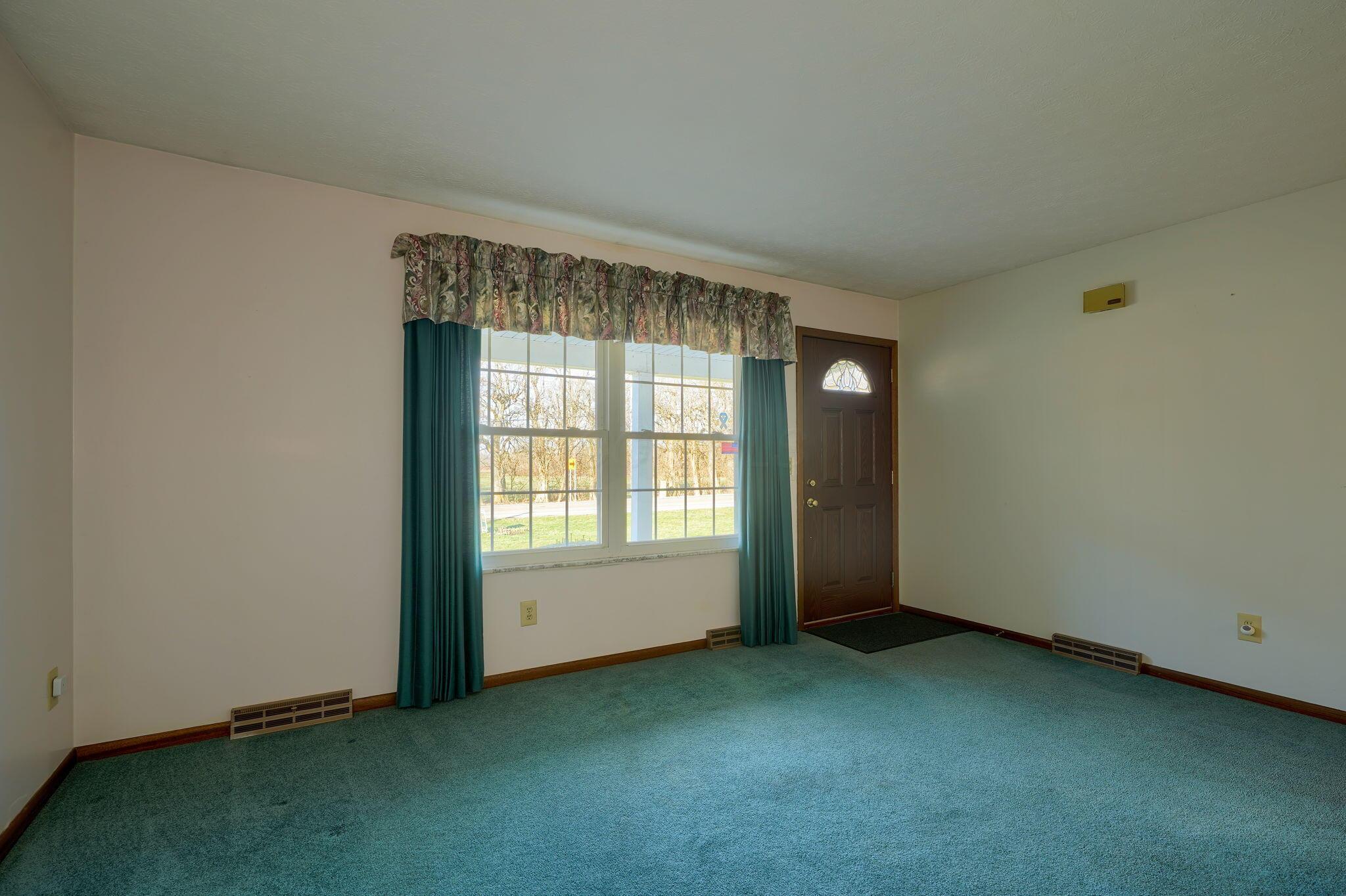 722 Amity Road, Galloway, Ohio image 17
