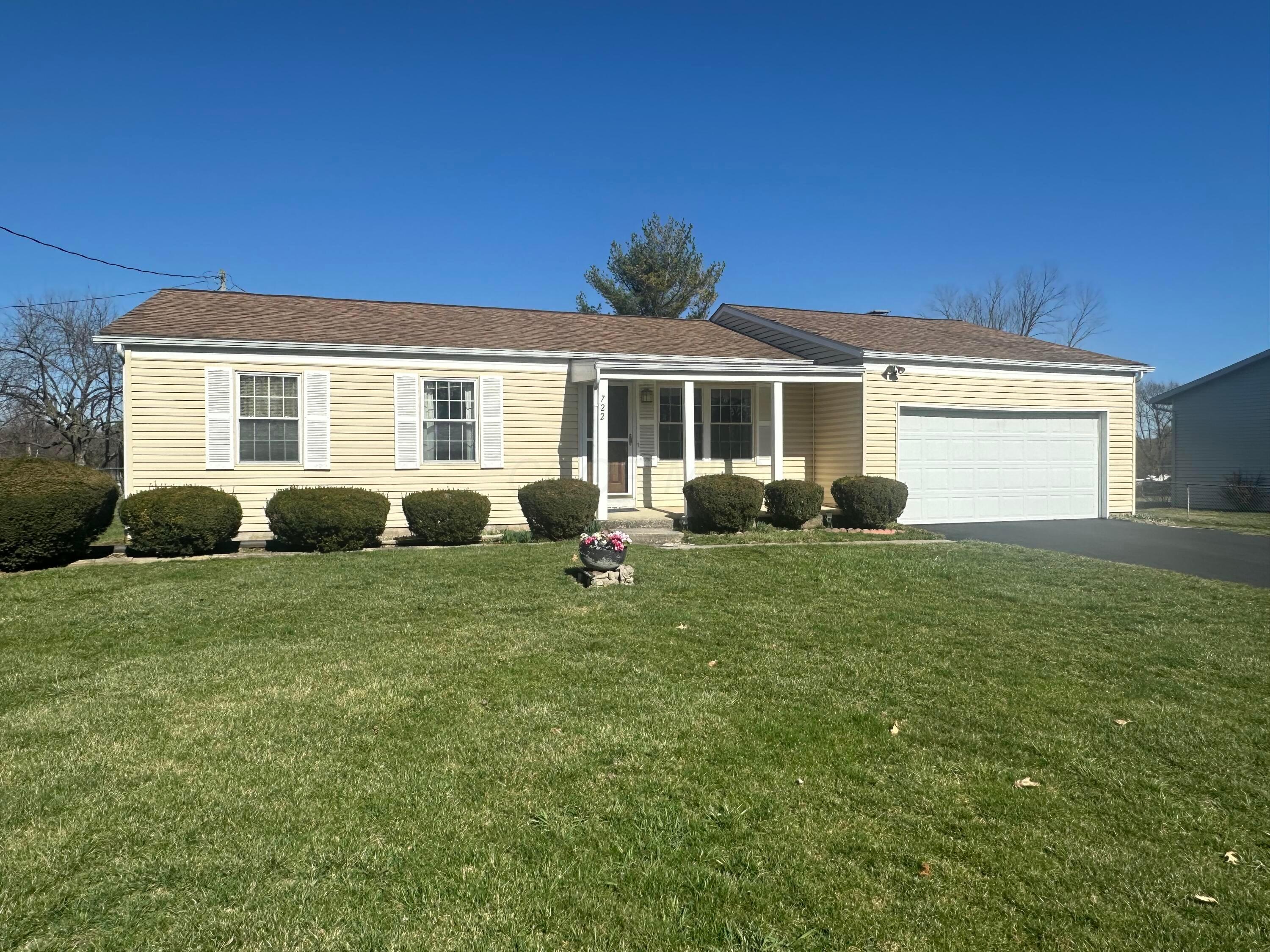 722 Amity Road, Galloway, Ohio image 2