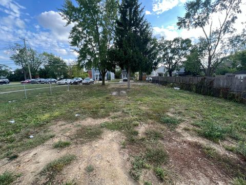 Photo of 957 E 12th Avenue, Columbus, OH 43211 (MLS # 226001184)