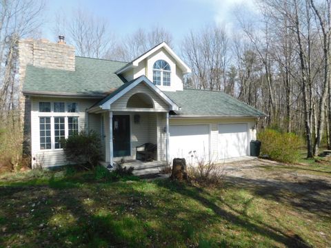 Homes For Sale - 31044 Mays Road<br/> Logan, OH 43138