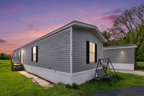 Photo of 4285 Broadway D25 #D25, Grove City, OH 43123 (MLS # 226015470)