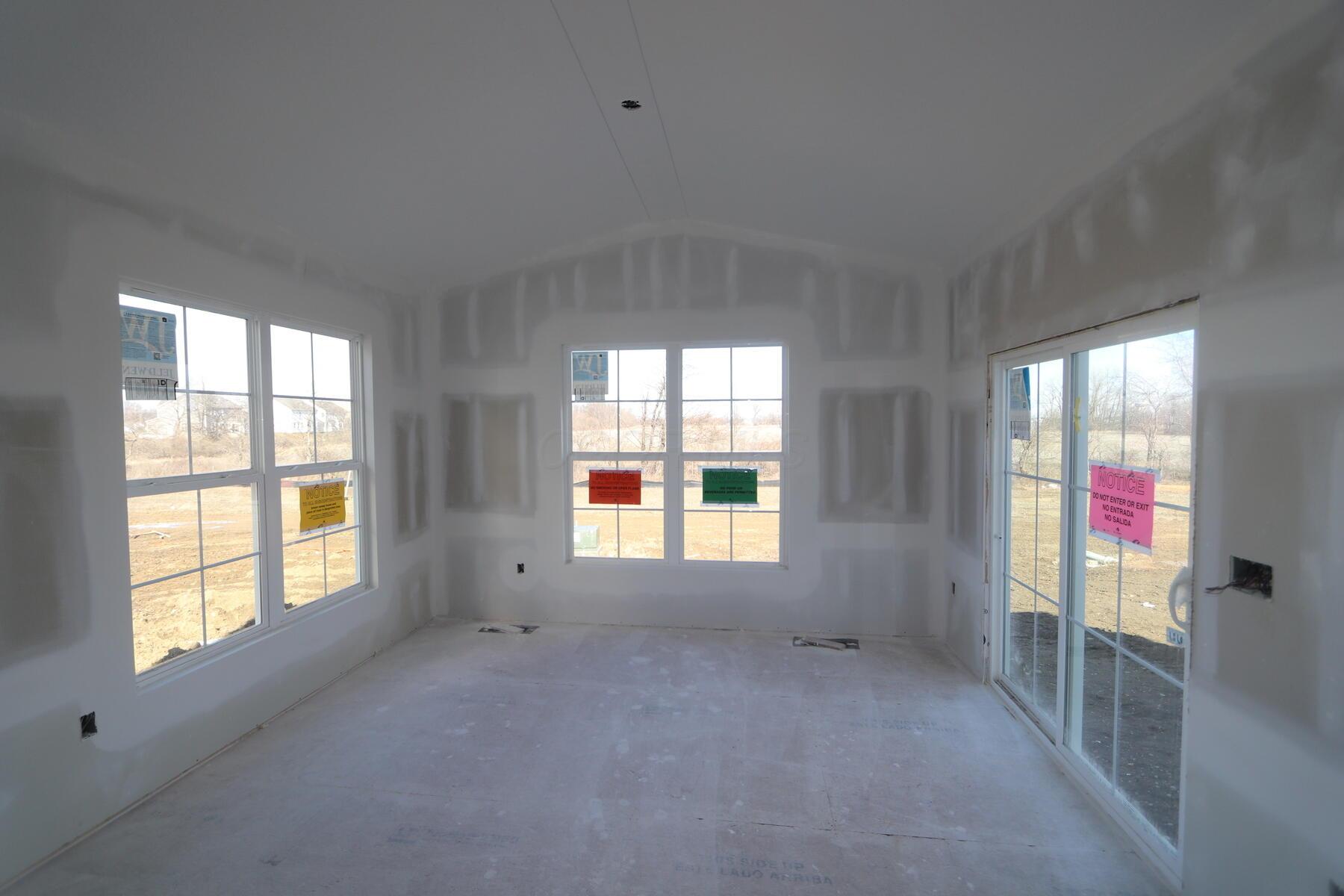 6786 Ardennes Loop, Hilliard, Ohio image 6