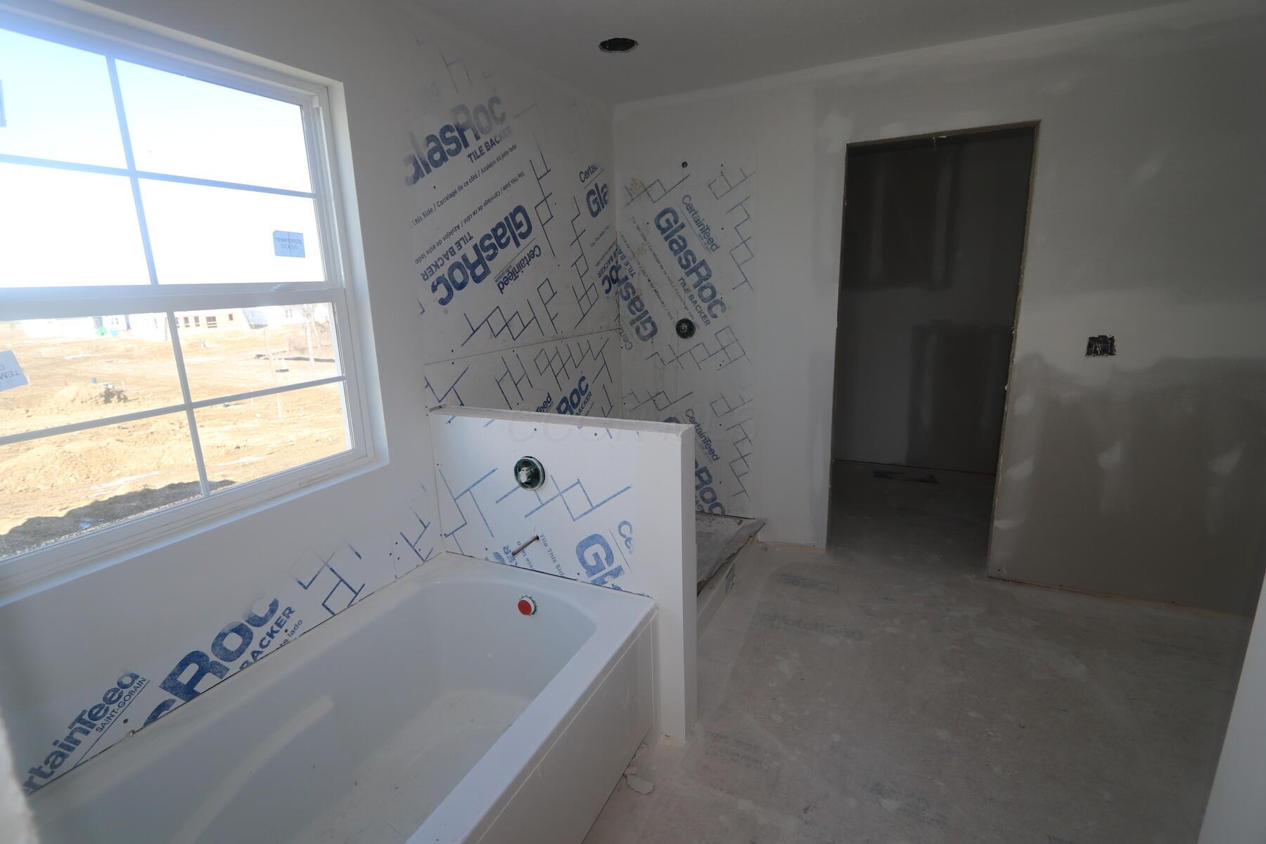 6786 Ardennes Loop, Hilliard, Ohio image 16